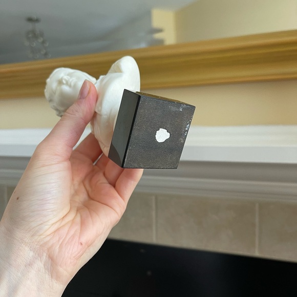 Vintage bust of a boy - Picture 3 of 6